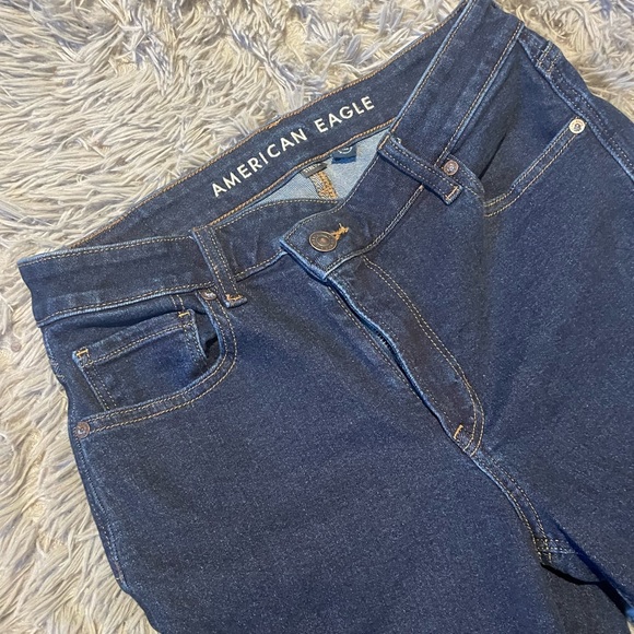 NWOT AE Mom jeans - Picture 5 of 8